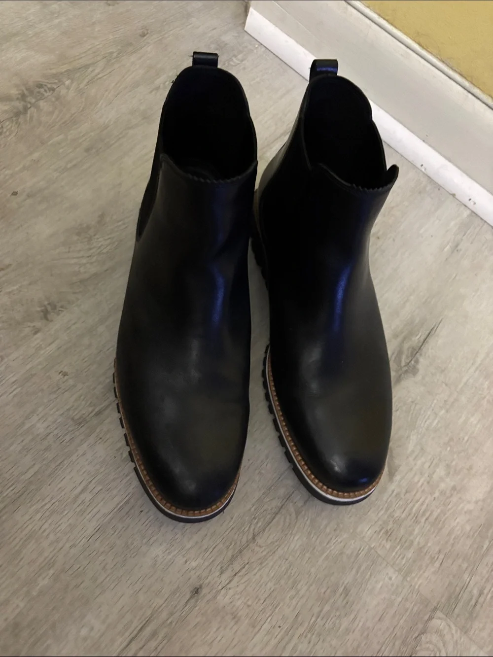 Cole Haan Black Leather Chukka Boots with Lug Sole